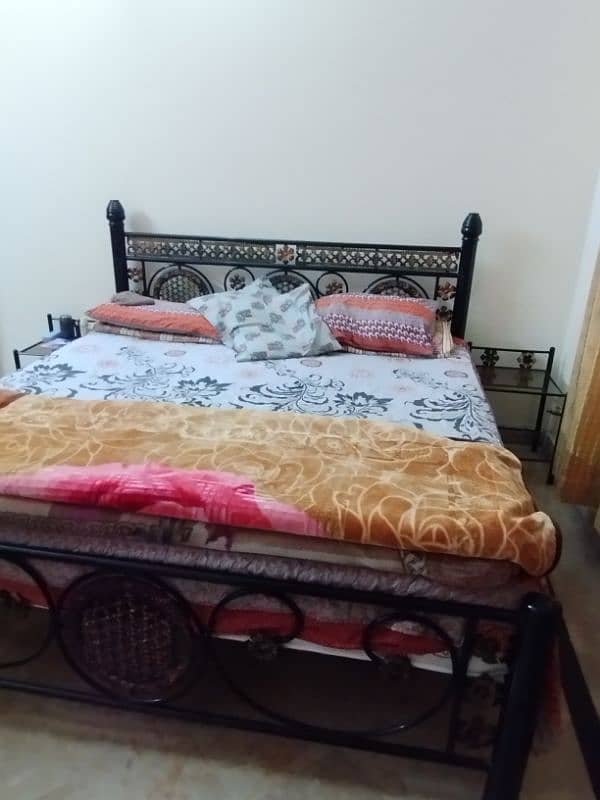 bed set, chairs, dressing table 1