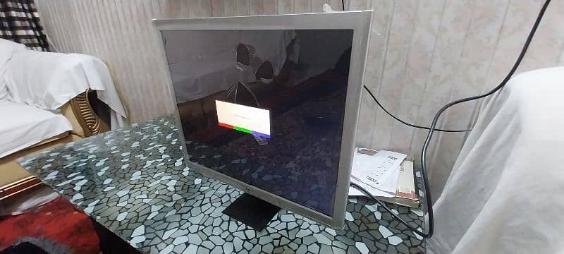 LED 20" for Computer and CCTV 3