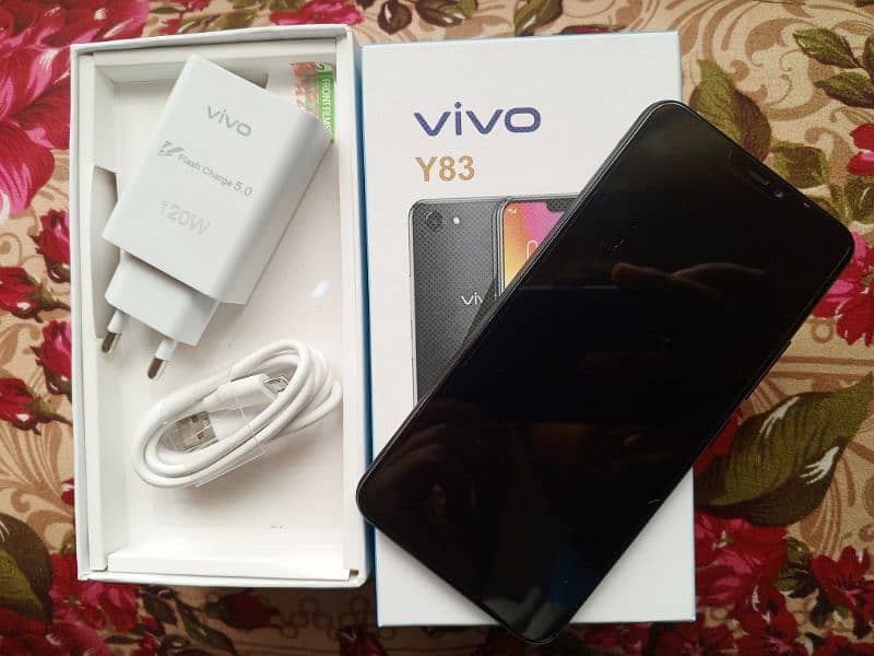 vivo y83 (6 RAM/128 GB) with complete Box 1