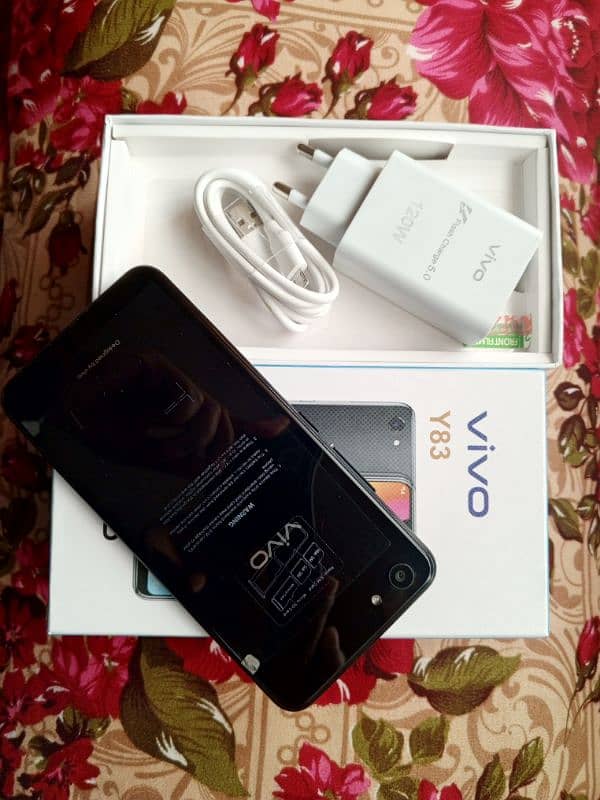 vivo y83 (6 RAM/128 GB) with complete Box 2