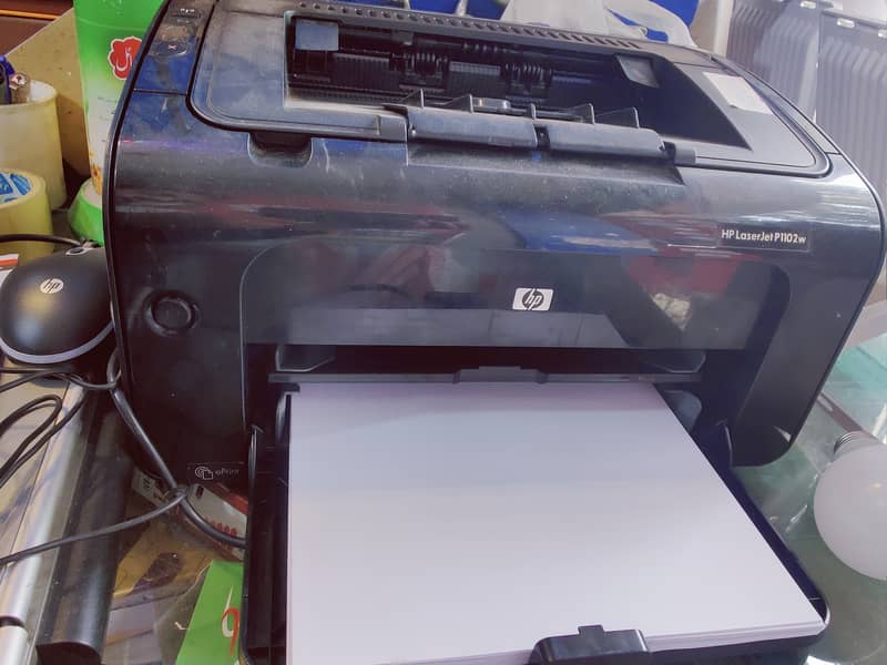 HP laser jet printer  all okk condition new bs thora use Kya USB both 7