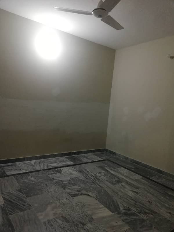 One bed flat For Rent in Newmal kuri road islambad 4