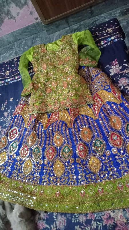 mehndi lehnga 0