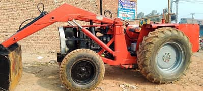 375 Messy Fergussion Tractor and Bucket Loadry