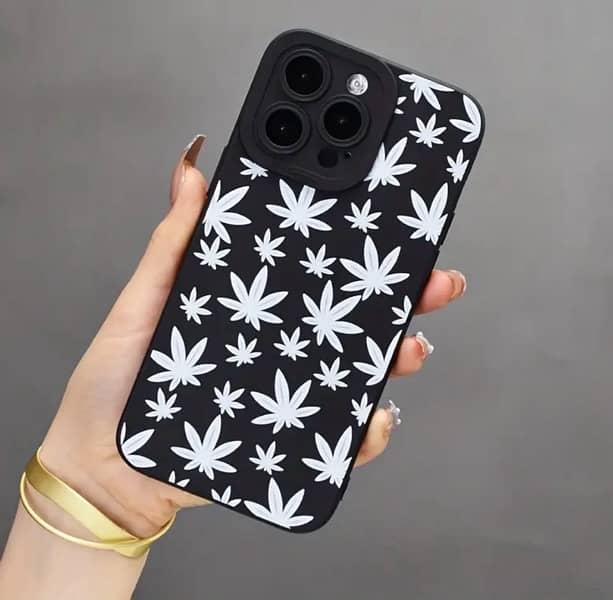 Pretty flowers protective silicone phone case !! 1