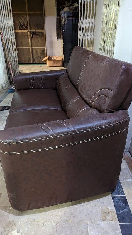 2 Seater Sofa Excellent Condition 2