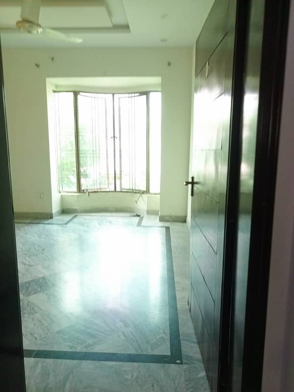 10 marla house for rent in johar town for Family and Silent office (Call center + Software house) 6