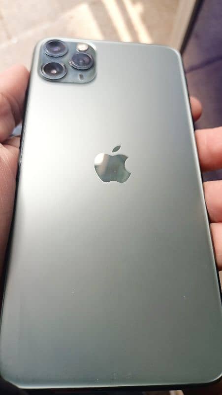 I phone 11 pro Max 64 GB factor unlock 2