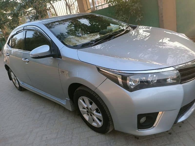 Toyota Corolla Altis 1.6 2015 2