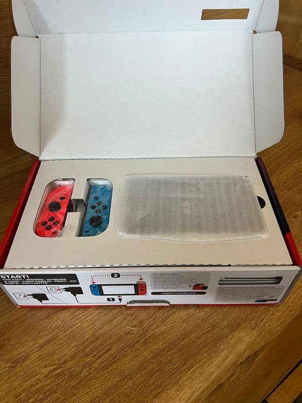 Nintendo Switch- Red & Blue 1