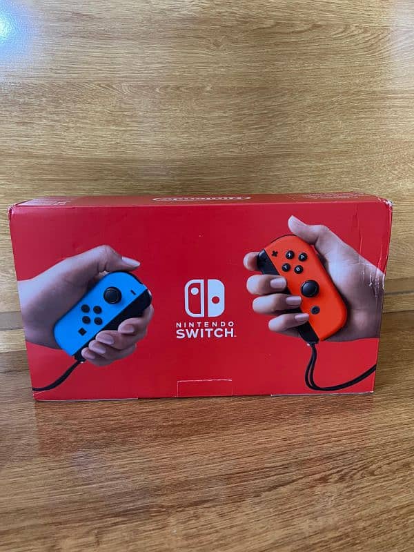 Nintendo Switch- Red & Blue 4