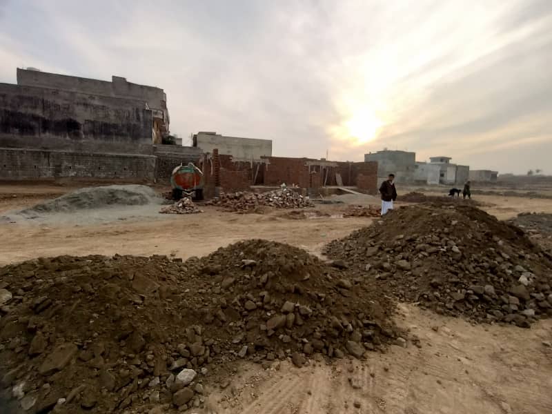 5 Marla Plot Available For Sale In Bank Colony Dhamyal Road 9