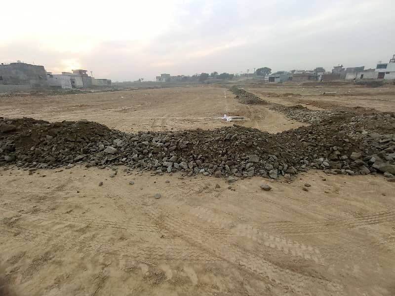 5 Marla Plot Available For Sale In Bank Colony Dhamyal Road 12