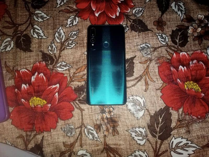 Huawei y9 prime 4