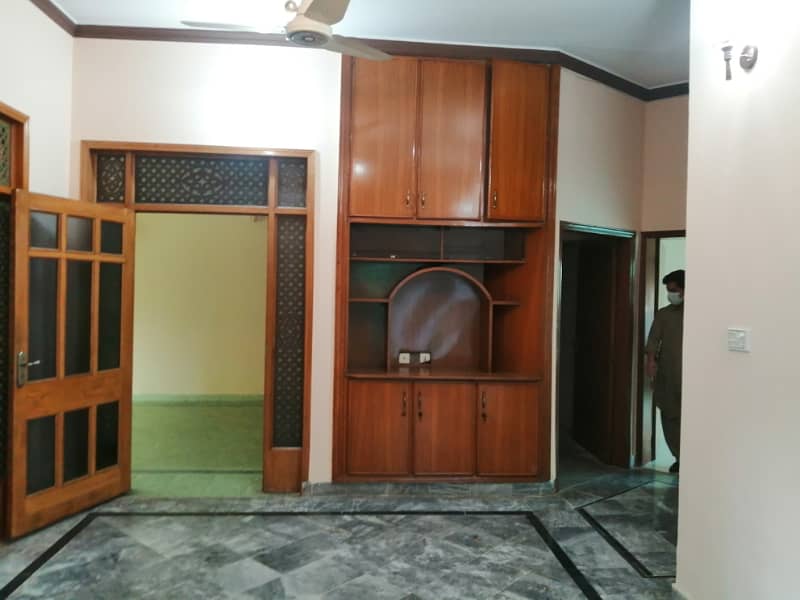 10 MARLA BEAUTIFUL SLIGHTLY USED HOUSE IS AVAILABLE FOR RENT ON TOP LOCATION OF PUNJAB SOCIETY PHASE 1 LAHORE 5