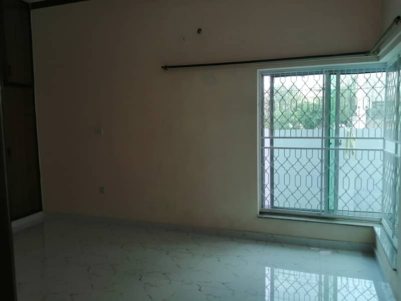 10 MARLA BEAUTIFUL SLIGHTLY USED HOUSE IS AVAILABLE FOR RENT ON TOP LOCATION OF PUNJAB SOCIETY PHASE 1 LAHORE 10