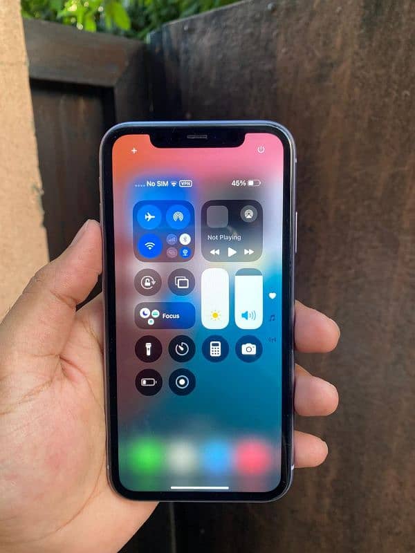 IPhone 11 4