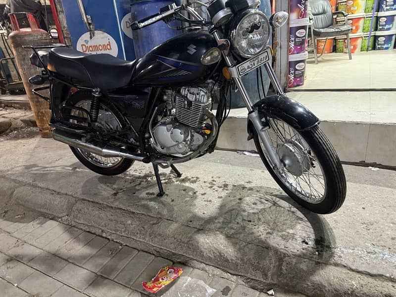 Suzuki GS150 0