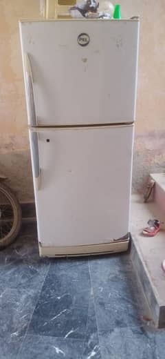 pel fridge only call 03060161980