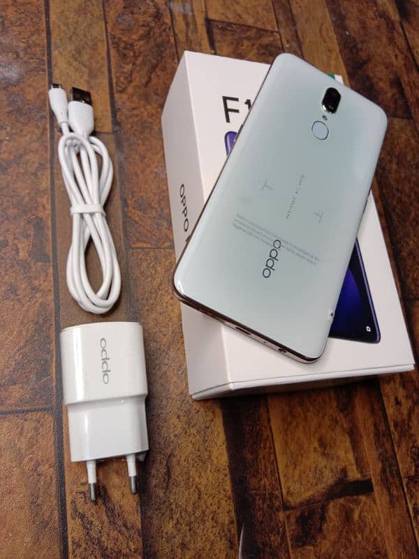 oppo f11 8/256 0