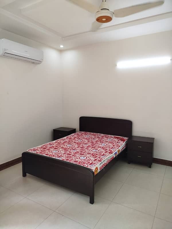 Independent Fully Furnished Upper Portion 3 Bed Separate Gate 3