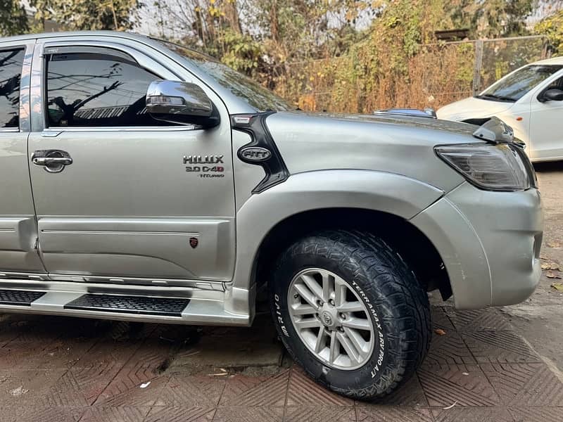 Toyota Hilux 2012 3