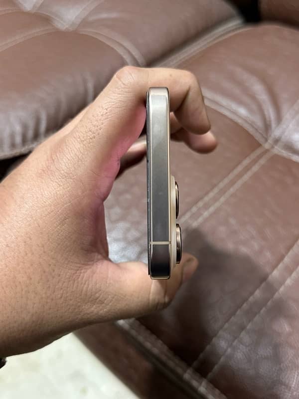 iPhone 16pro max hk factory 6