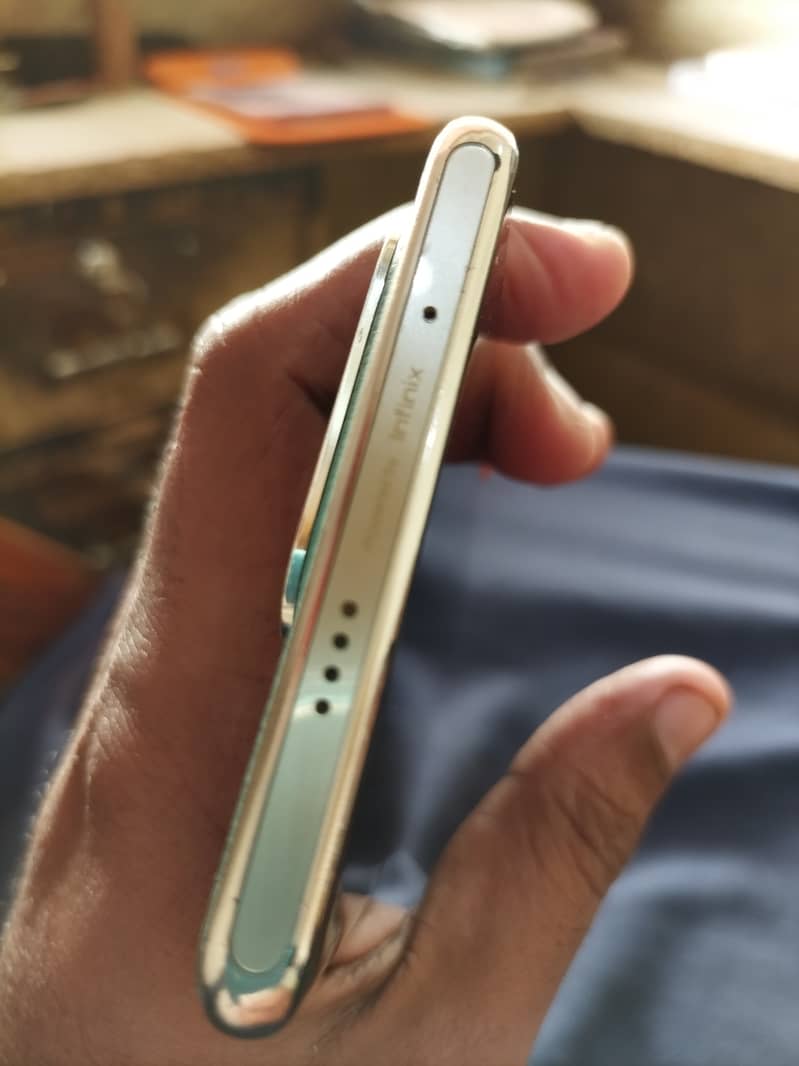 Infinix Zero 30 (5G) 1