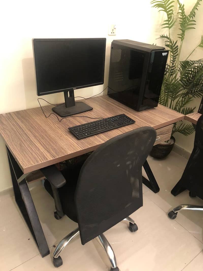 Branded Office Furniture for sale in DHA Phase 6 2