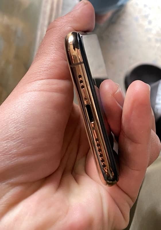 iPhone xs non pta available 3