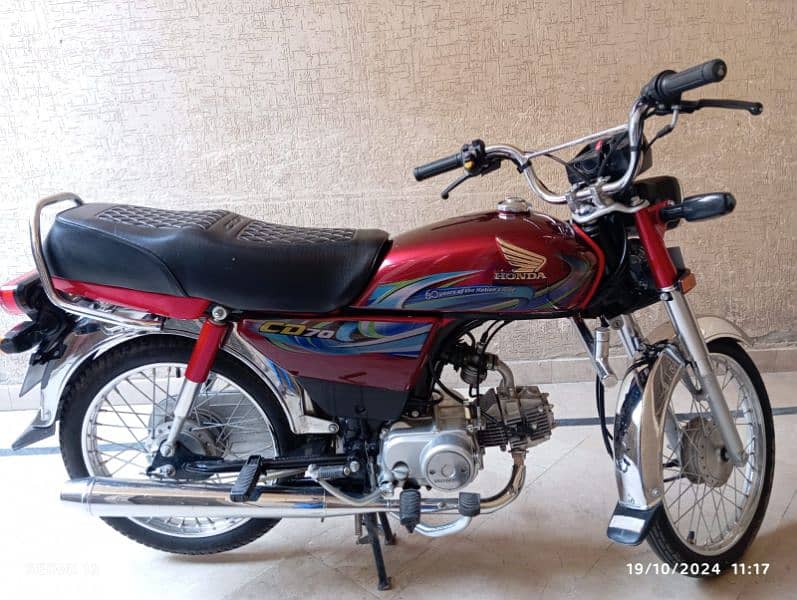 Honda CD 70 almost in new condition 2