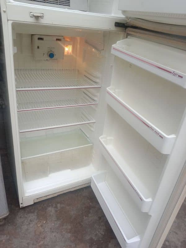 National no Frost Refrigerator 4