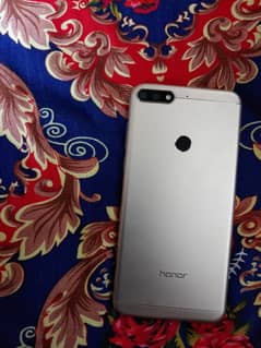 Honor 7C