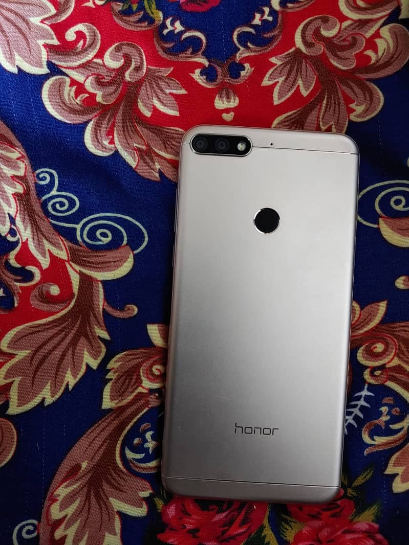 Honor 7C 3