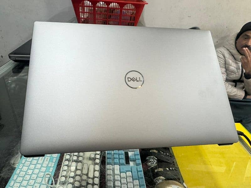 Dell 5540 precision 1