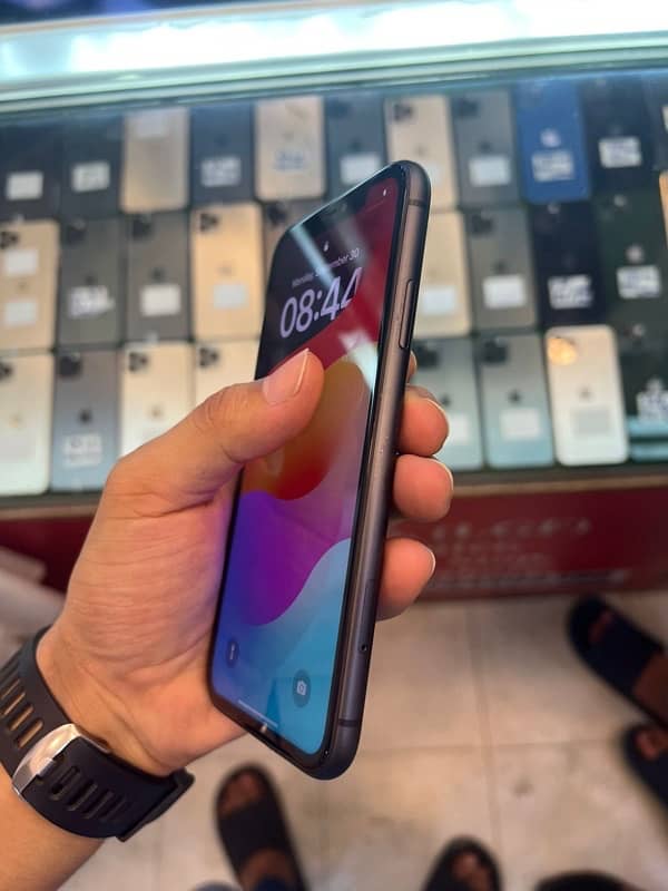 iPhone 11 64gb JV 1