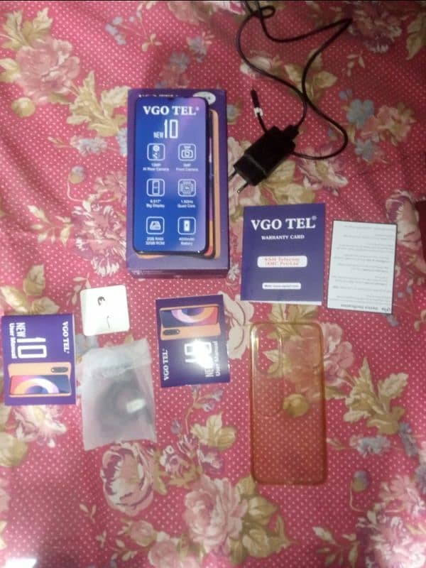 vgotel New 10 phone All ok will all accessories and box  in warranty 5