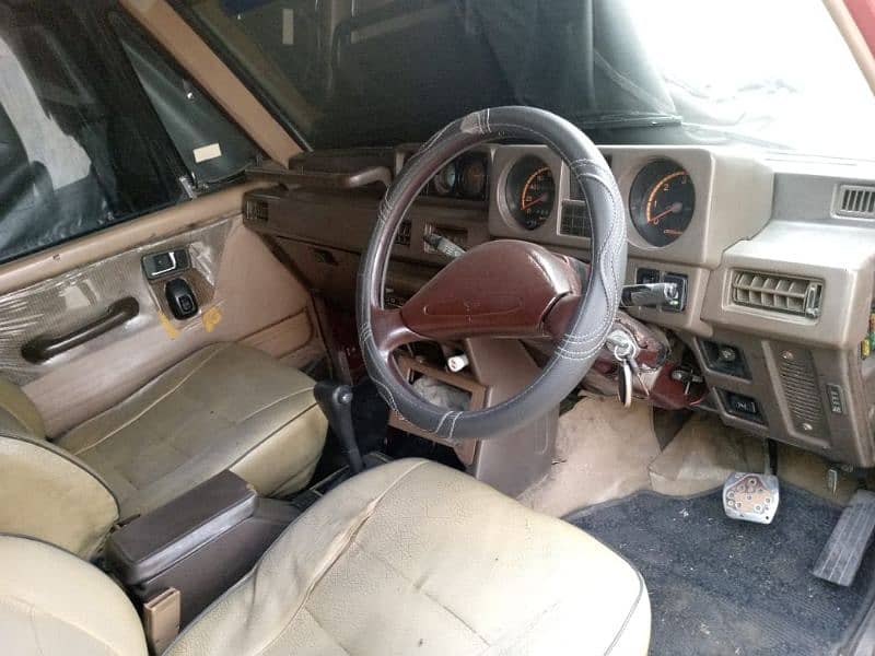 Mitsubishi Pajero 1987 1