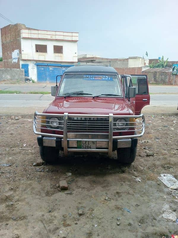 Mitsubishi Pajero 1987 18