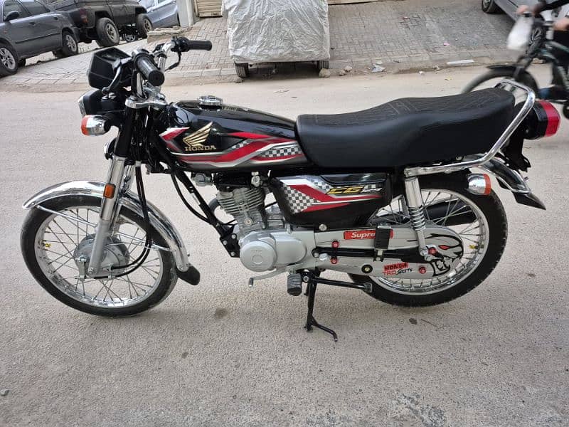 Honda CG-125 2024 August low mileage 4