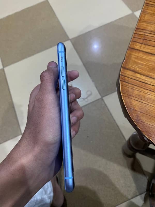 iPhone xr 64 gb jv 3