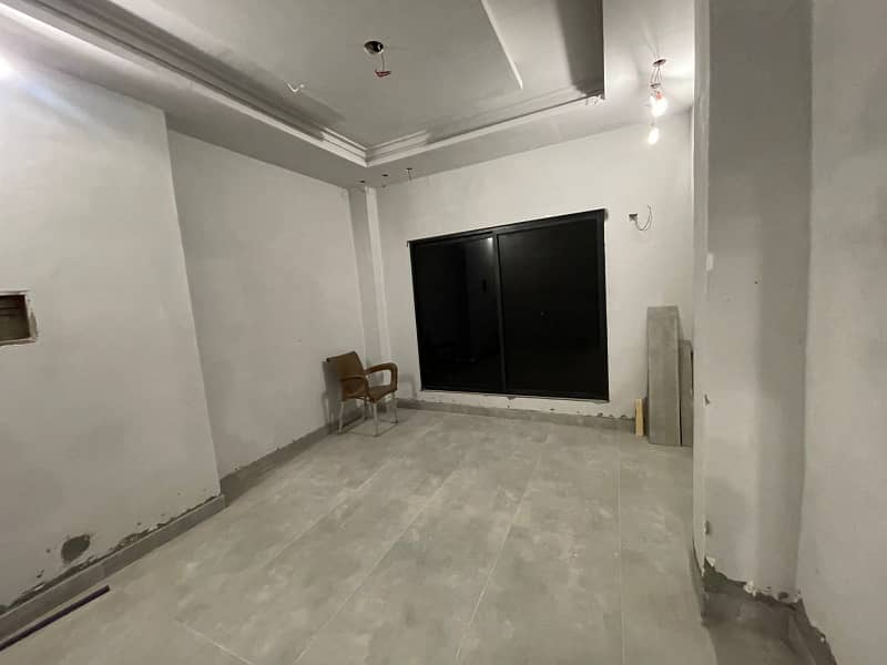 10 Marla Commercial Building available for Rent 4