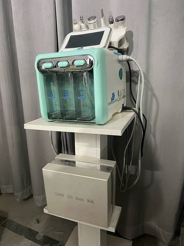 Hydra Facial Machine with 7 steps 2