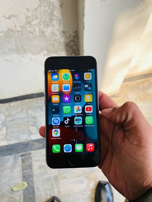 Iphone 6s 128gb for sale in good condition 4