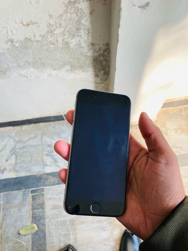 Iphone 6s 128gb for sale in good condition 6