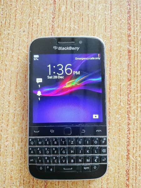 Blackberry q 20 classic 0