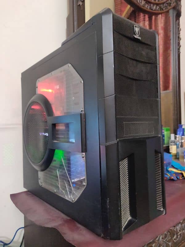 Gaming PC with Rx 570 4gb and i7 4790 5