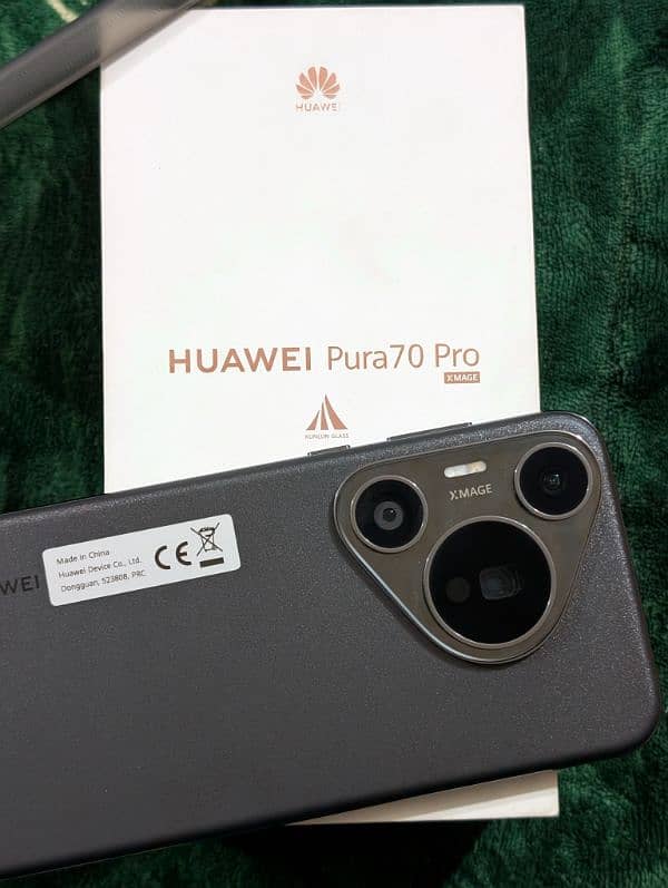 Huawei Pura 70 Ultra 5