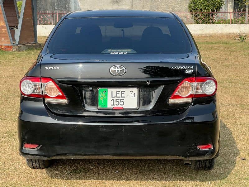 Toyota Corolla GLI 2011 12