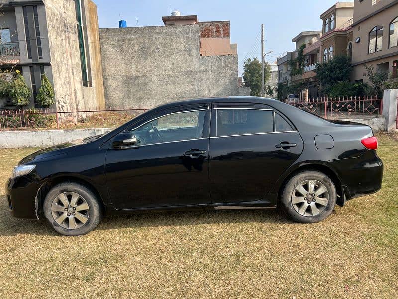 Toyota Corolla GLI 2011 13